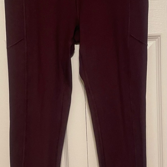 Women’s Victoria Secret leggings. - Picture 5 of 5